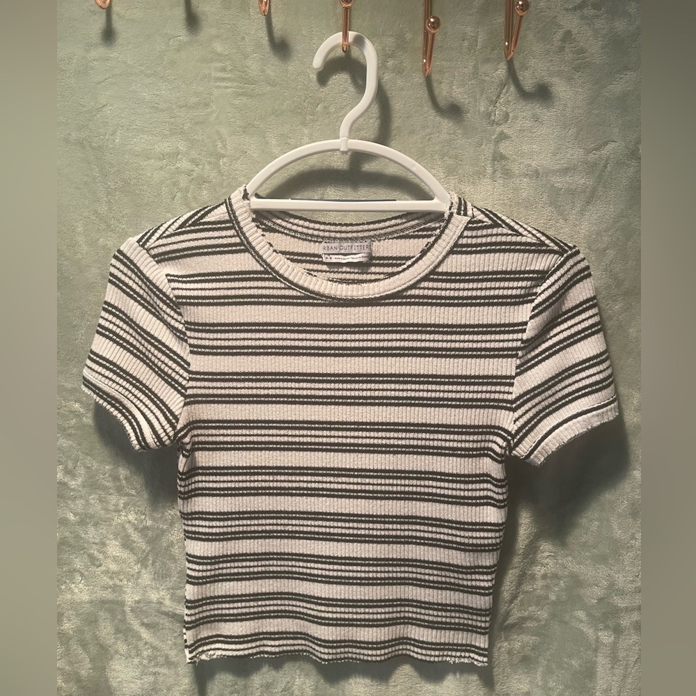 Urban Outfitters B&W Croptop